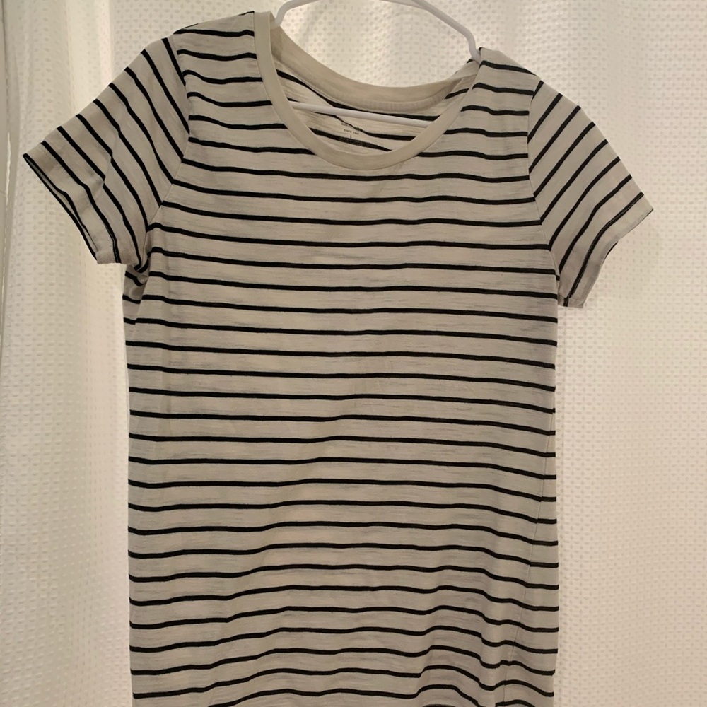 Black and white T-Shirt